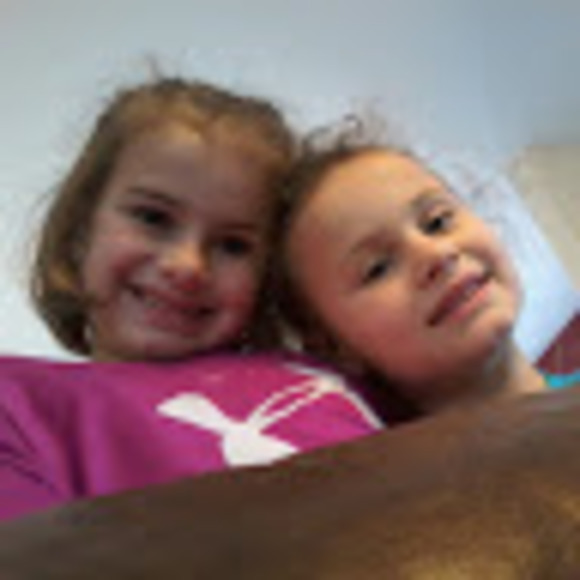 Meet your Posher, Melissa - Picture 1 of 1